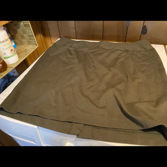 Skirt - Picture 1 of 3